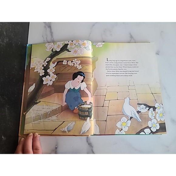 Mouse Works Hardcover Classics- Walt Disney’s Snow White And The Seven Dwarfs - Picture 4 of 10